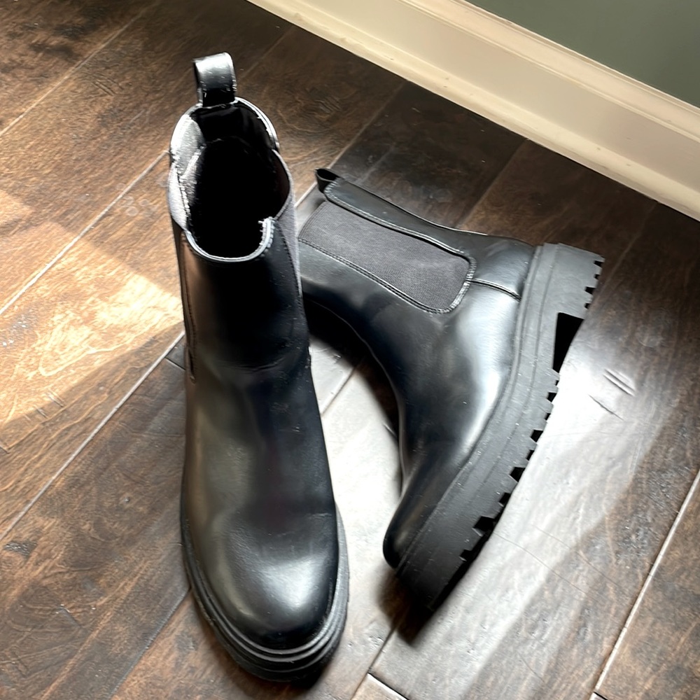 Black boots